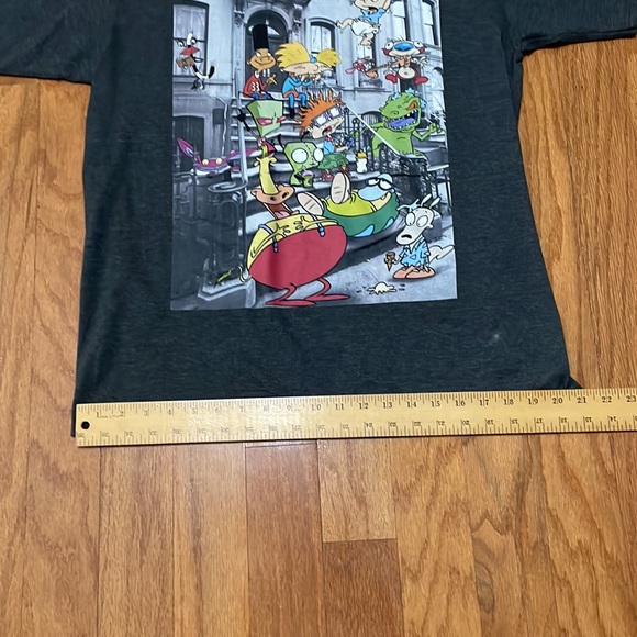 A Preowned Rugrats T shirt size Large Woman Gray Background Short Sleeve - Picture 8 of 12